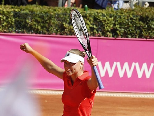 Vera Zvonarjeva slavi