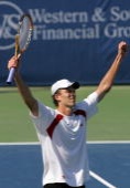 Ivo Karlović se je uvrstil v četrtfinale Cincinnatija po zmagi nad prvim igralcem sveta Rogerjem Federerjem