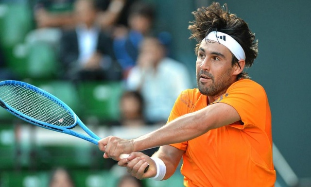 Marcos Baghdatis je v Tokiu izločil Juana Monaca