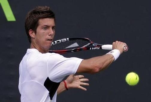 Aljaž Bedene med dvobojem z Andreasom Seppijem. Ljubljančan je bil za las prekratek od velike senzacije in uvrstitve v 3. krogu 4,3 milijona USD vrednega turnirja Sony Tennis Open