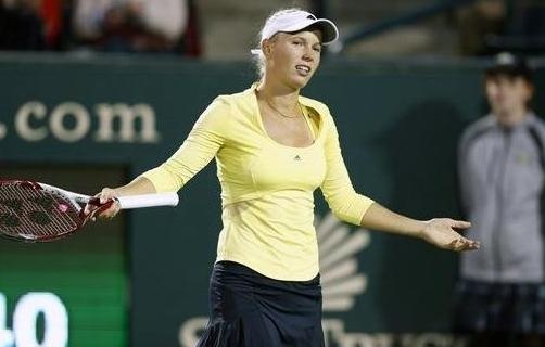 Caroline Wozniacki je v 3. nizu zapravila vodstvo 3-1