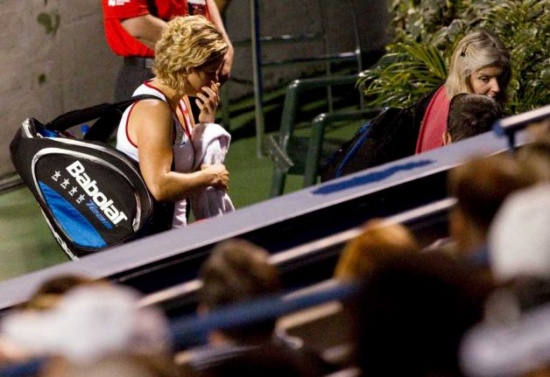 Kim Clijsters nima sreče s poškodbami!