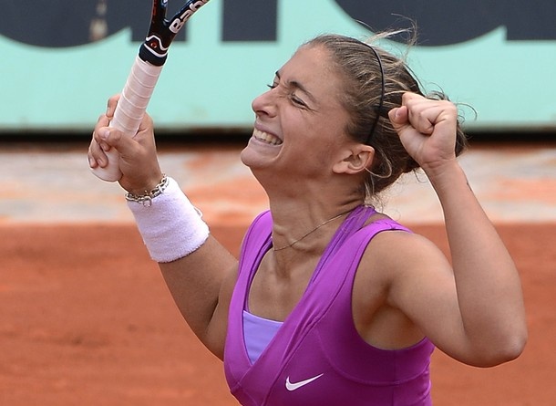 Sara Errani se je drugič v karieri uvrstila v četrtfinale turnirjev za veliki slam. Prvič je bila udeležanka najboljših osmih na letošnjem OP Avstralije, kjer je izgubila s Kvitovo