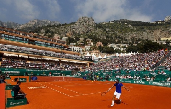 Roger Federer je v Monte Carlu za začetek pospravil s P.Kohlschreiberjem