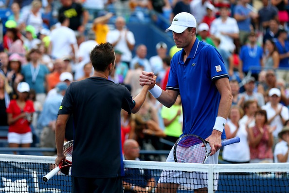Philipp Kohlschreiber je najprej trikrat izgubil z Isnerjem, sedaj pa ga je dvakrat zapored premagal na domačem Grand Slamu