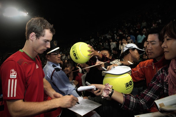 Britanec Andy Murray ima za sabo odlična dva meseca. Od Cincinnatija do Šanghaja je izgubil le en dvoboj (polfinale OP ZDA), v zadnjih treh tednih pa osvojil trojček Bangkok-Tokio-Šanghaj