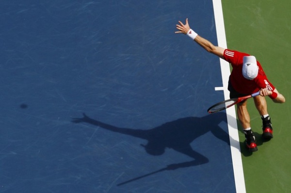 Andy Murray je pričakovano opravil z Američanom Donaldom Youngom