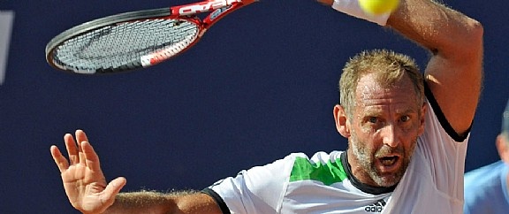 Thomas Muster je po vrnitvi v profesionalni tenis dobil le en dvoboj. Lani je na Challengerju v Ljubljani premagal takrat še Slovenca (sedaj Hrvata) Boruta Puca