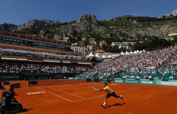 Rafael Nadal je zabeležil 35. zaporedno zmago na turnirju v MOnte Carlu, kjer brani šestkratno lovoriko