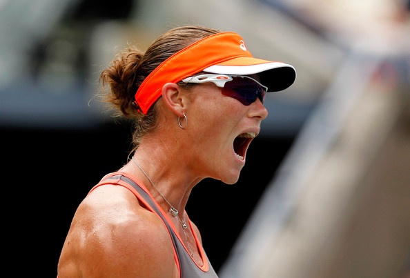 Samantha Stosur po četrtfinalnem porazu z Azarenko prepušča prestol newyorškega slama