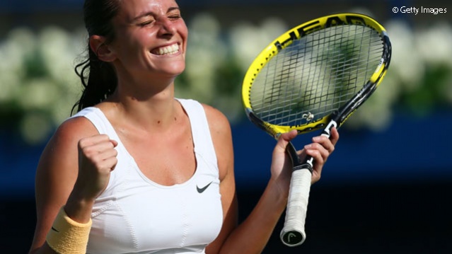 Roberta Vinci je drugič v polfinalu turnirja serije WTA Premier, a Dubaj je trikrat več vreden kot Eastbourne