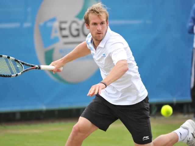 Grega Žemlja je v velikm slogu dvignil lovoriko na travnatem Nottnghamu, za nagrado pa poleg točk in denarja dobil še posebno povabilo za igranje v glavnem delu Wimbledona. Ta teden se Gorenjec nahaja na 119. mestu ATP lestvice
