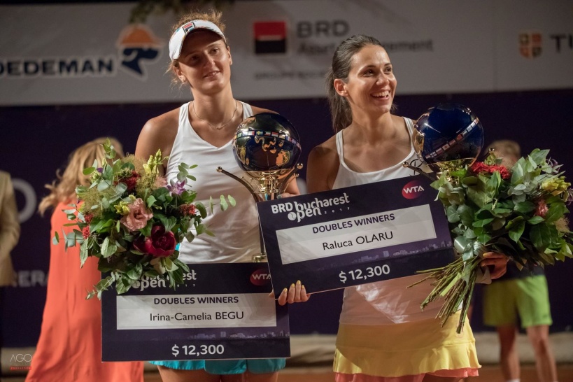 Irina-Camelia Begu je v karieri slavila štirikrat, prvič na pesku. Za nameček se je na domačem WTA turnirju v Bukarešti okitila tudi z zmago v dvojicah.
