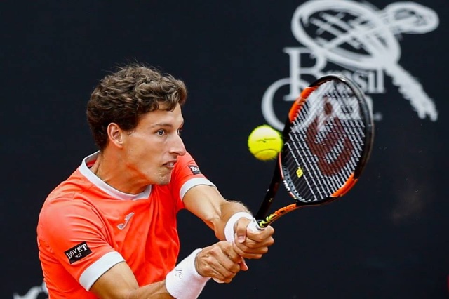 Španec Carreno-Busta je prvič v karieri dobil priložnost, da dvigne lovoriko na ATP turneji. V finalu Sao Paula ga je premagal soimenjak Pablo Cuevas.