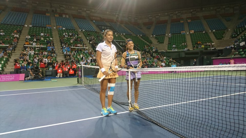 Zarina Dijas in Miju Kato sta WTA turnir v Tokiu začeli v kvalifikacijah, na koncu pa sta se spopadli v finalu.