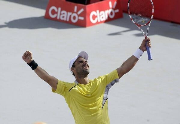 Kolumbijec Alejandro Falla se je prebil v prvi finale ATP turnirjev. To mu je uspelo na domačem turnirju  v Bogoti