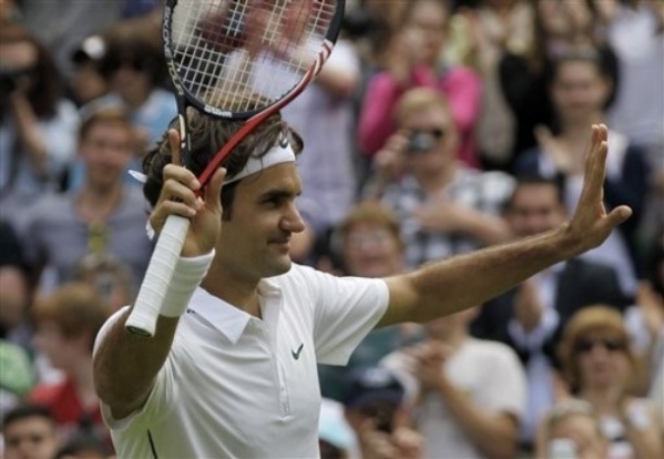 Roger Federer je letos bolje začel kot lani. Se še spomnite, da je Švicar lani v 1. krogu proti Alejandru Falli zaostajal 0-2 v nizih in imel brejk zaostanka v tretjem, potem pa le nekako dvoboj rešil v svojo korist