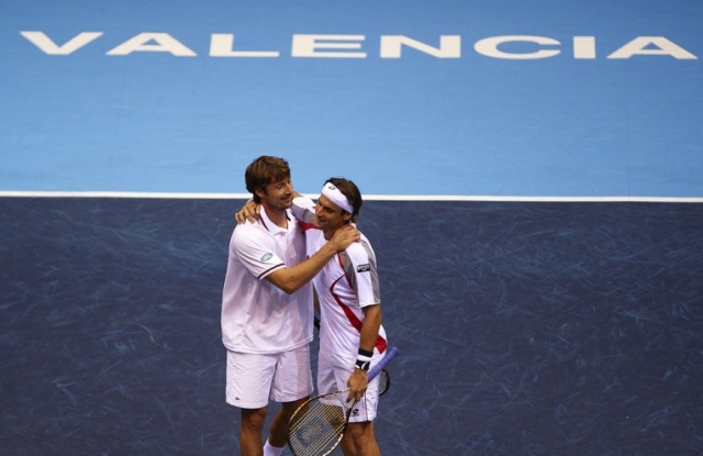 Ferrer in Ferrero sta se ustavila v polfinalu dvojic