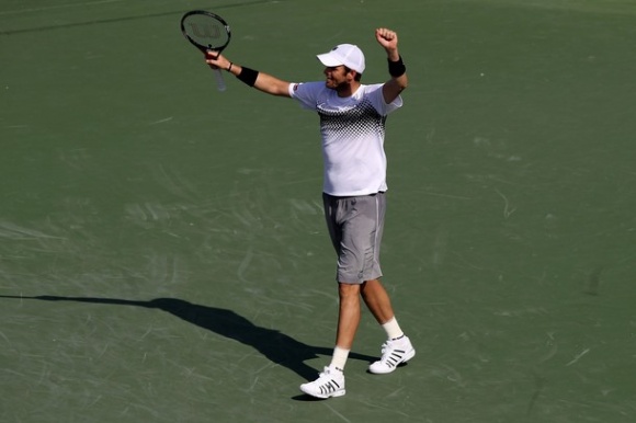 Mardy Fish je postal prvi amriški tenisač, finale Miamija pa bo lovil proti Novaku Đokoviću