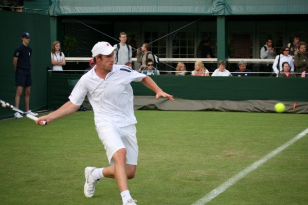 Leta 2009 je Grega Žemlja kot prvi Slovenec zaigral na glavnem delu turnirja za grand slam (Wimbledon)