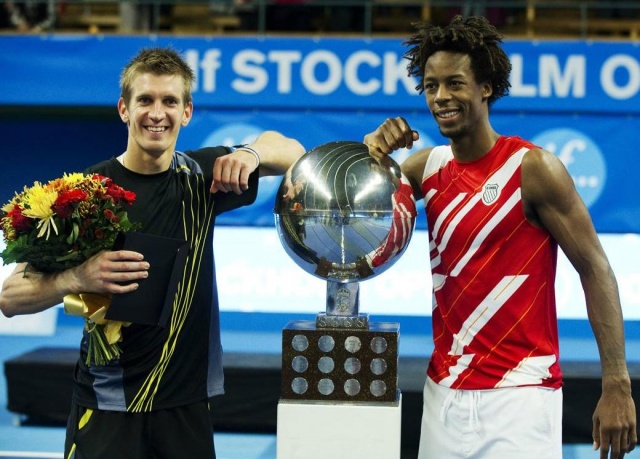 Jarkko Nieminen (levo) je že desetletje v vrhu moškega tenisa, a je na ATP turnirju zmagal le enkrat, leta 2006 v Aucklandu. Gael Monfils (desno) iz Stockholma domov pelje 4. lovoriko v karieri