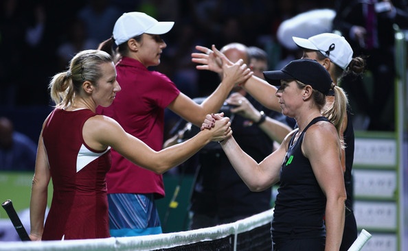 V finalu zaključnega turnirja osmerice v Carigradu sta slavili Lisa in Liezel. Bosta Kvata in Kveta vrnili udarec v finalu Sydneya?
