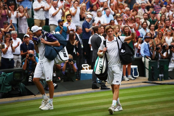 Kevin Anderson in John Isner sta odigrala najdaljši polfinale v zgodovini Wimbledona