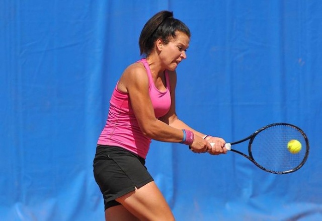 Nastja Kolar je zdržala vse nalete in se prebila v polfinale ITF turnirja v Turčiji