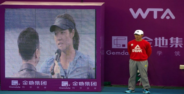 Li Na je bila prva zvezdnica WTA turnirja v Šenzenu, nalogo pa je opravila več kot odlično