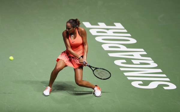 Madison Keys za polfinale turnirja WTA Finals v Singapurju potrebuje zmago proti Kerberjevi brez izgubljenega niza
