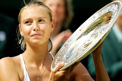 Marija Šarapova je kot sedemnajstletnica zmagala na slovitem Wimbledonu