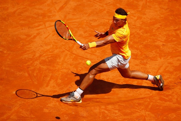 Rafa Nadal je po treh nizih v četrtfinalu Rima izločil domačina Fabia Fogninija