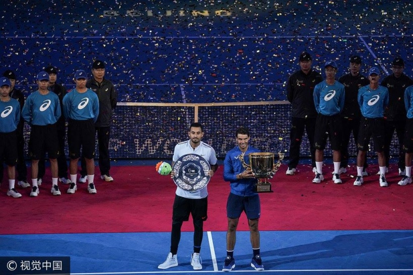 Nick Kyrgios se je moral zadovoljiti s krožnikom, ki pripada poražencu finala v Pekingu, Rafa Nadal pa je osvojil šesti letošnji naslov