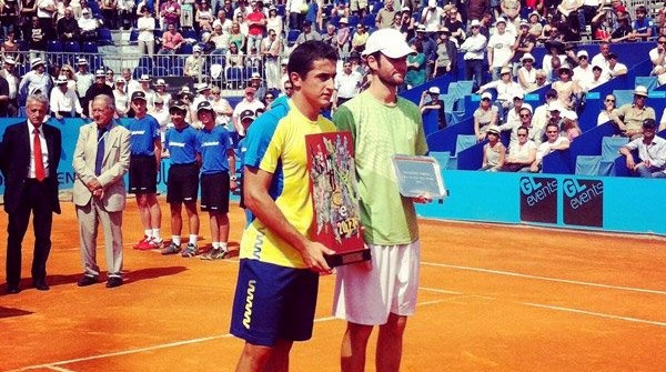 Nicolas Almagro je v finalu francoskega ATP turnirja v Nici premagal kvalifikanta Briana Bakerja