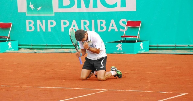 Tommy Robredo je po februarju 2011 spet zmagal na ATP turnirju
