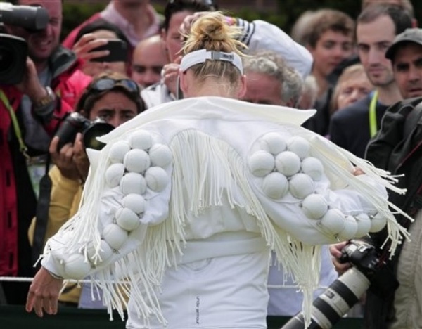 Bethanie Mattek-Sands skrbi za več vznemirjenja izven teniških igrišč. Tako oblečena je prišla junija na Wimbledon