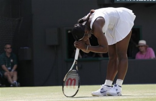 Serena Williams ostaja pri 4. naslovih wimbledonskega turnirja