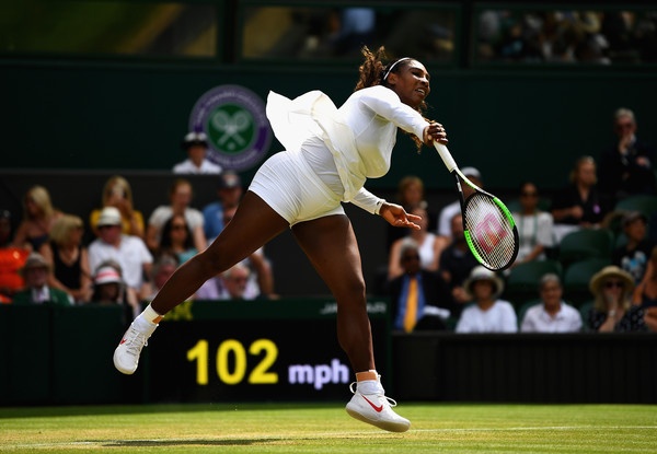 Serena Williams po rojstvu hčerke išče pot do prve velike lovorike in zaenkrat ji gre odlično...