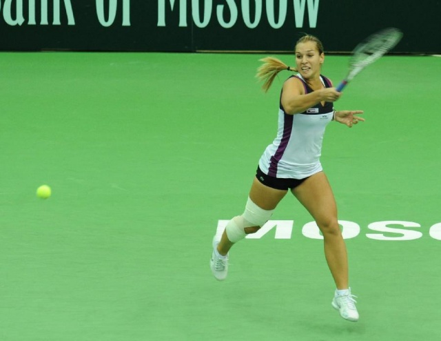 Dominika Cibulkova je v 1. krogu premagala Polono Hercog s 6:3,7:6(3)!