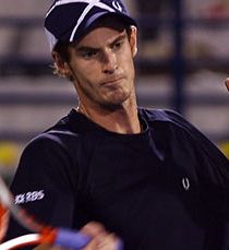 Andy Murray šokiral štirikratnega prvaka v Dubaju