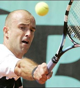 Ivan Ljubičič spet presenetil in premagal Jo Wilfrieda Tsongo!