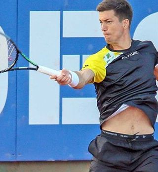 Cagliari: Bedene vrnil Gerasimovu za poraz v Marseillu in odšel v četrtfinale