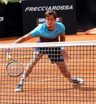 Bedene z veliko muke izločil povabljenca na Sardiniji