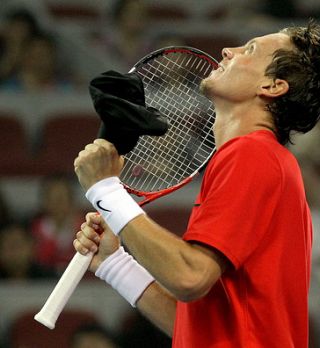 Kiksnil le Mardy Fish, ki pa z Berdychom in Tsongo odhaja v London!