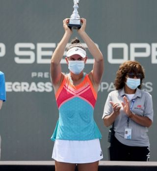 Jennifer Brady do prvenca na WTA turnirju v Lexingtonu