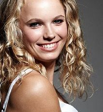 VIDEO!Končno se bosta v finalu pomerili Wozniak in Wozniacki!