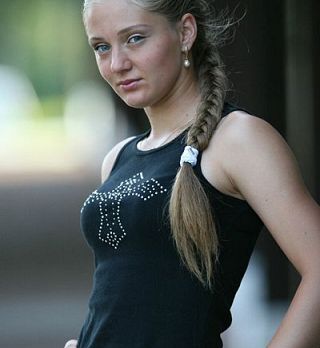 Slike! Ana Chakvetadze je pokazala naravno lepoto na modni reviji v Indian Wellsu!