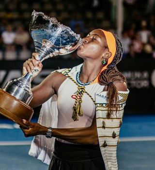 Coco Gauff dominantna v Aucklandu