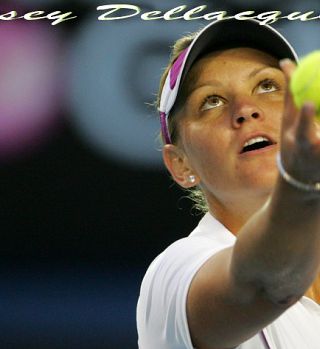 Andreja Klepač premagala drugo nosilko Casey Dellacqua