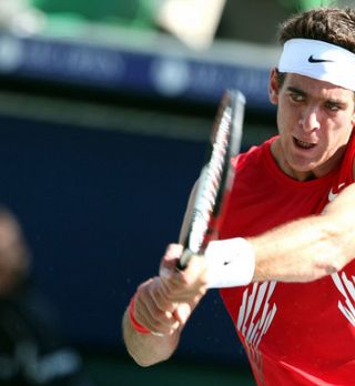 Del Potro z zmago ohranil upanje